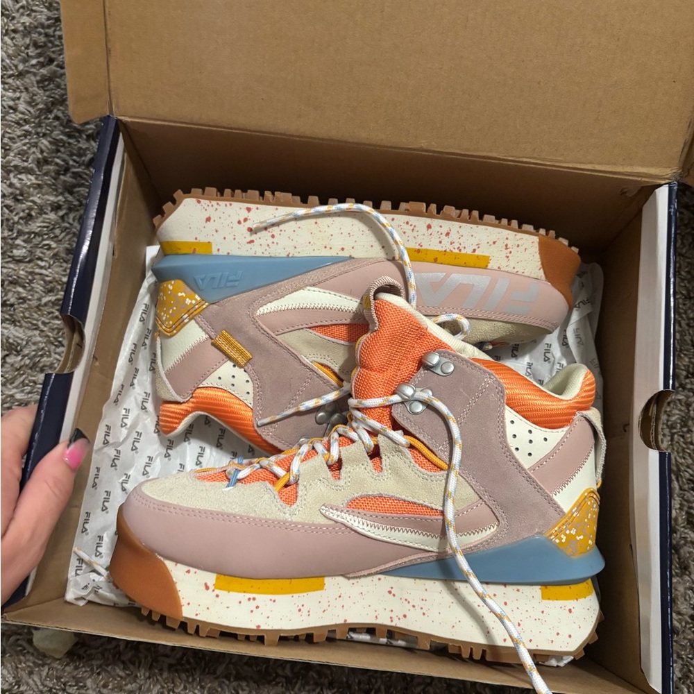 Fila Womens Renno Multi Trekking Suede Lifestyle Sneakers Shoes Orange Size 7